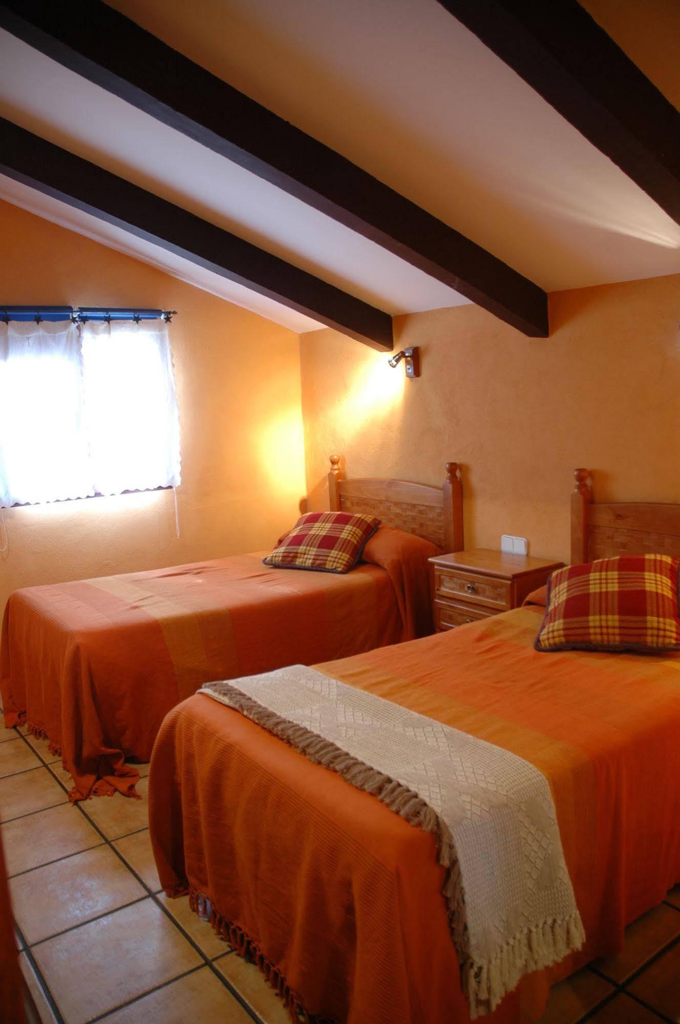 Casa Rural De Estilo Rustico Con Spa อัลมาโกร ภายนอก รูปภาพ