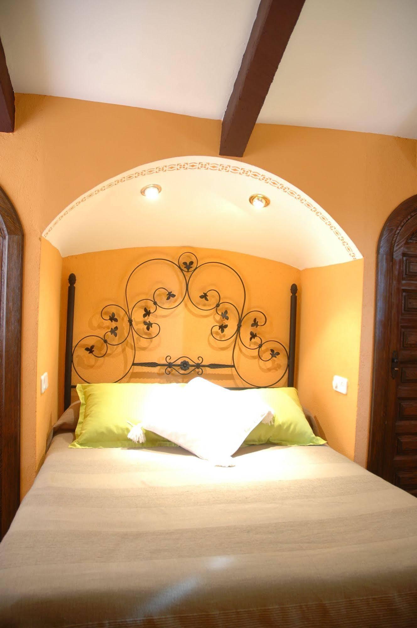 Casa Rural De Estilo Rustico Con Spa อัลมาโกร ภายนอก รูปภาพ