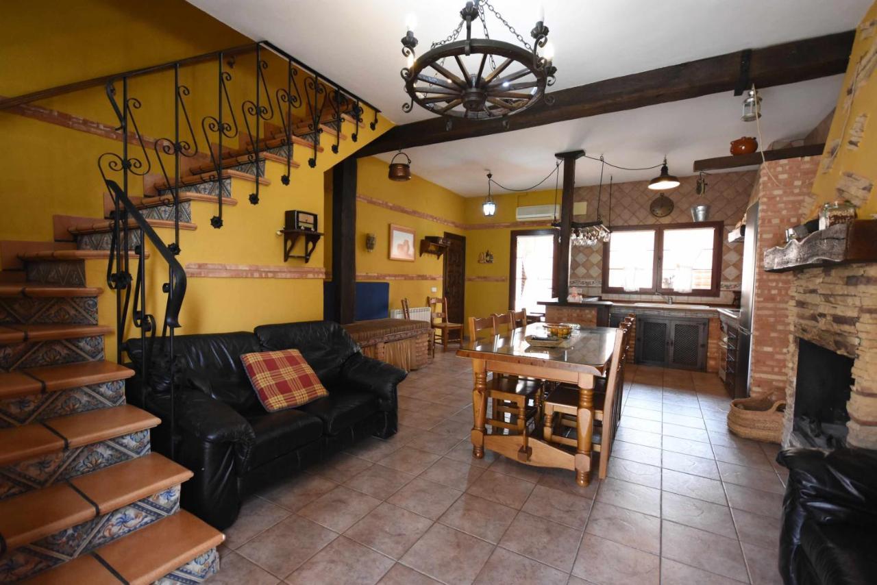Casa Rural De Estilo Rustico Con Spa อัลมาโกร ภายนอก รูปภาพ