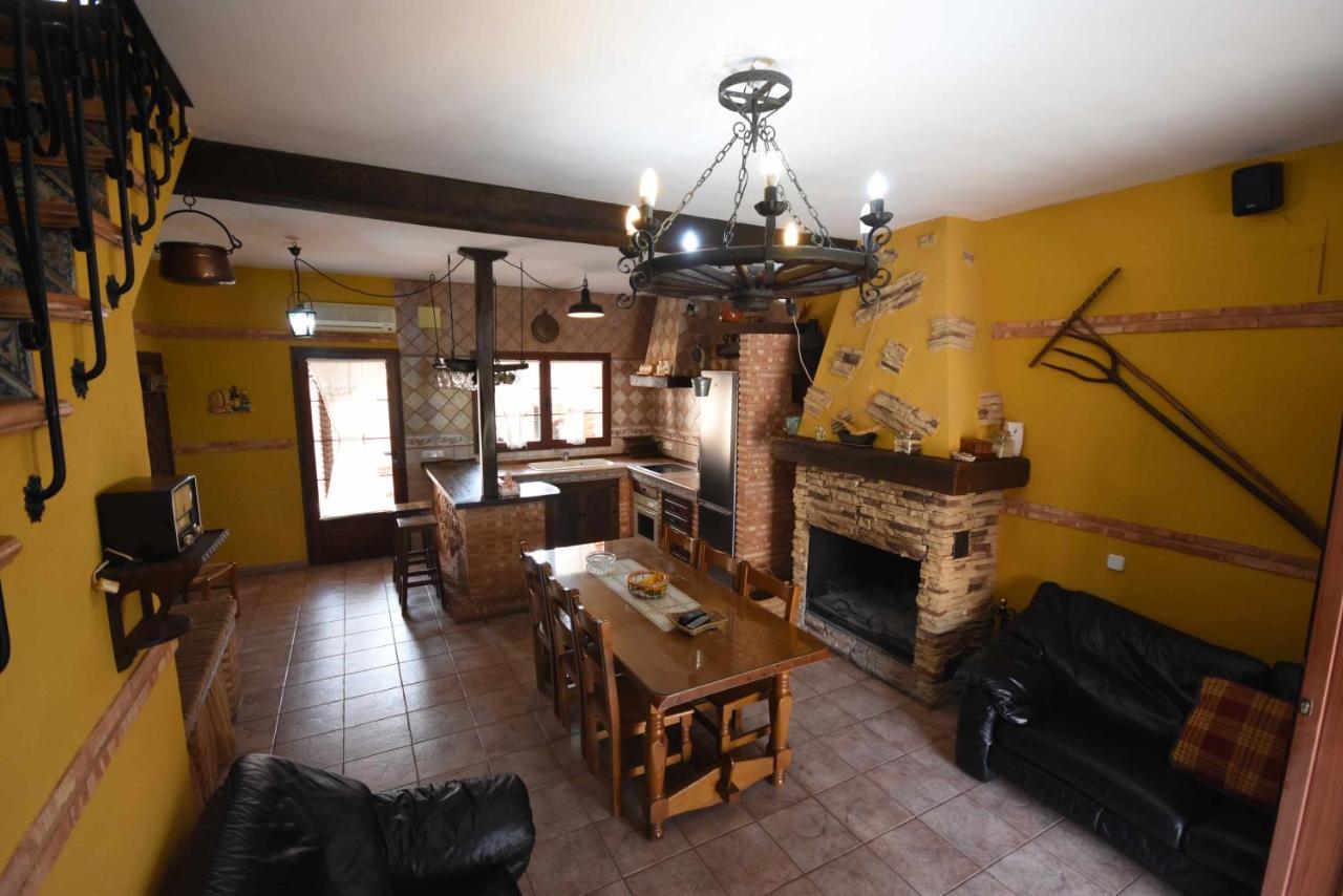 Casa Rural De Estilo Rustico Con Spa อัลมาโกร ภายนอก รูปภาพ