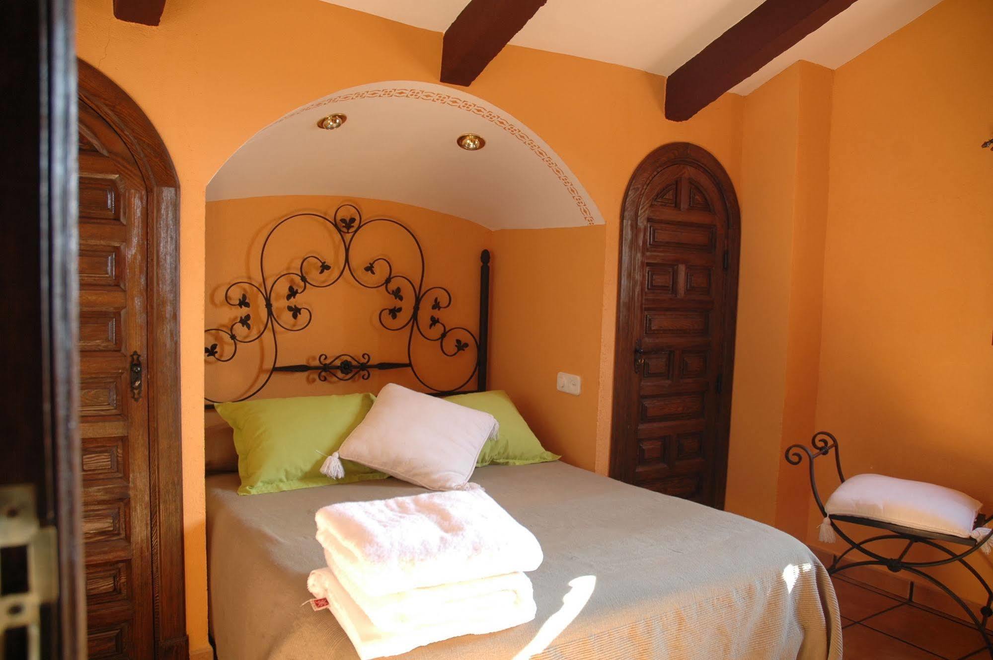 Casa Rural De Estilo Rustico Con Spa อัลมาโกร ภายนอก รูปภาพ